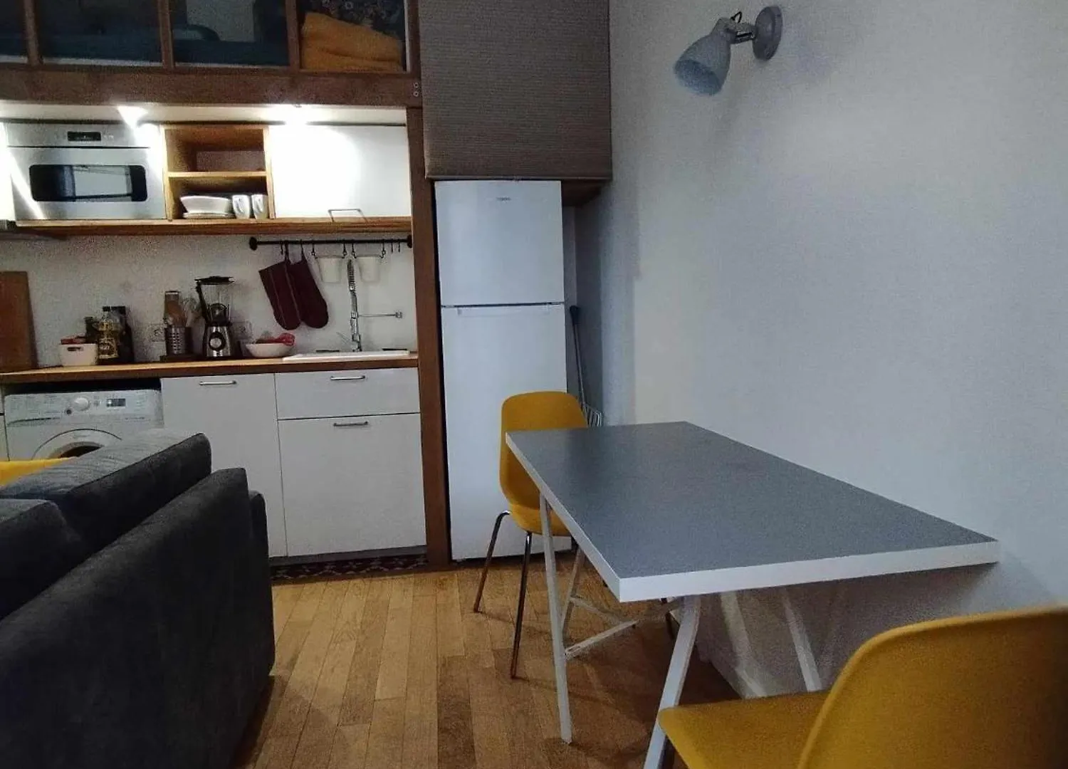 Appartement Canal St Martin 2 Lit Double Parijs