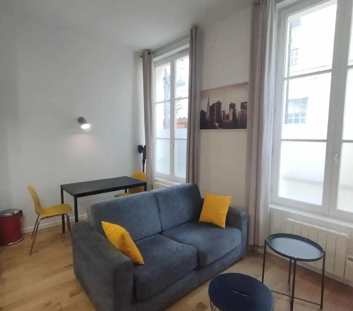 Appartement Canal St Martin 2 Lit Double Parijs